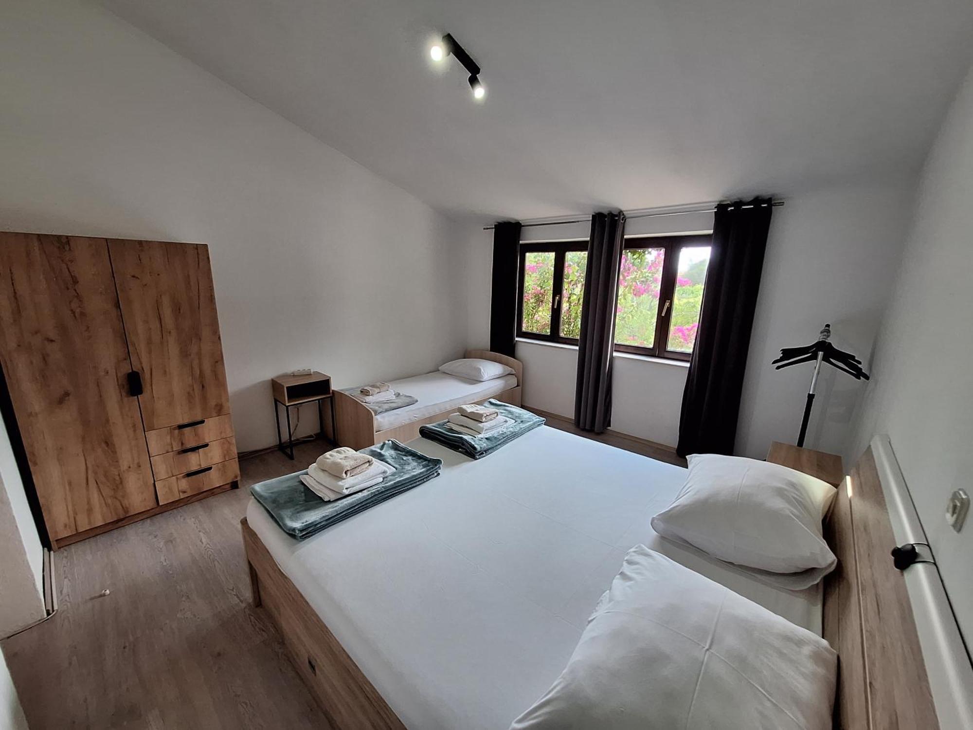 Apartmani Lisicina أوميس المظهر الخارجي الصورة